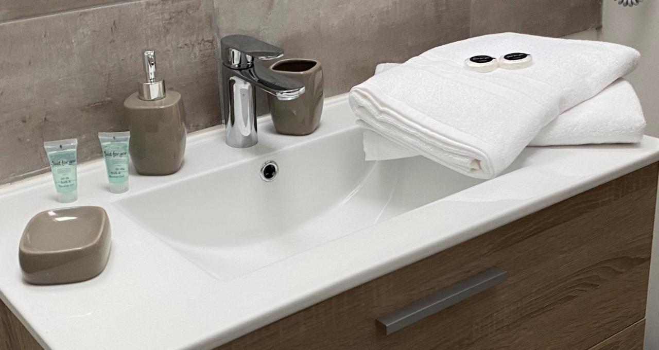 Résidence Rdv avec la Lune - 1 Suite Familial - Appt - et 1 Suite avec jacuzzi Narbonne Extérieur photo